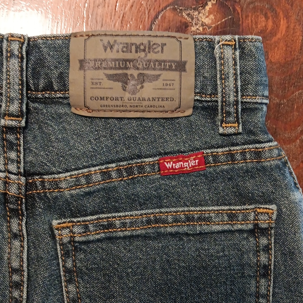 NWT Boys Classic Boot Wrangler Jeans
